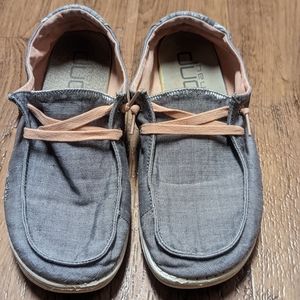 Wendy Hey Dude size 11 women's